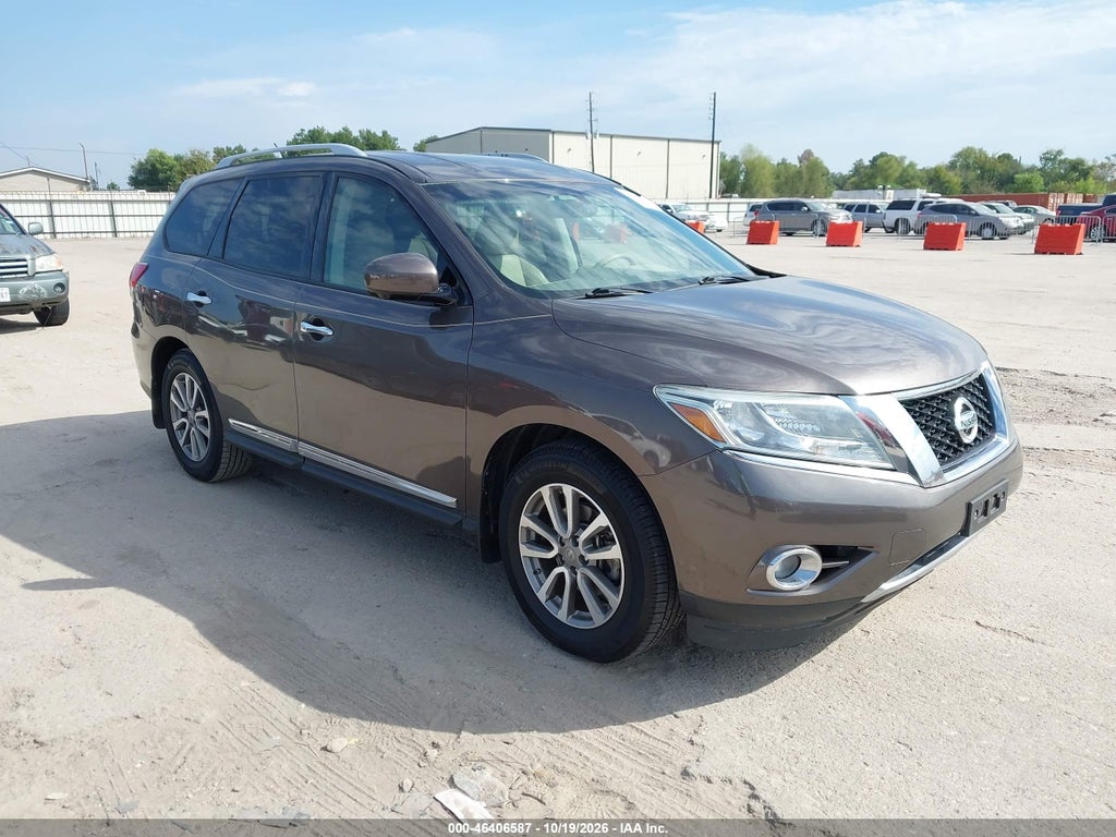 2015 Nissan Pathfinder SL photo 1