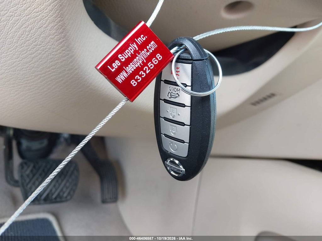 2015 Nissan Pathfinder SL photo 11
