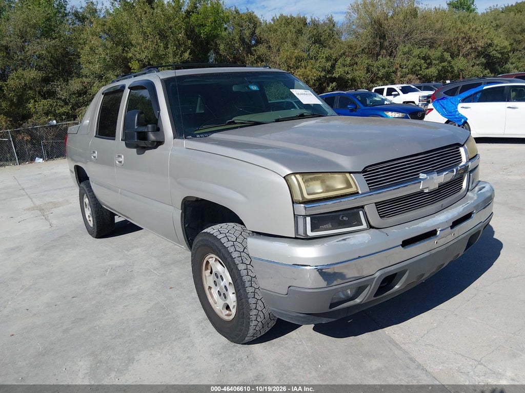 2005 Chevrolet Avalanche 1500 LS photo 1