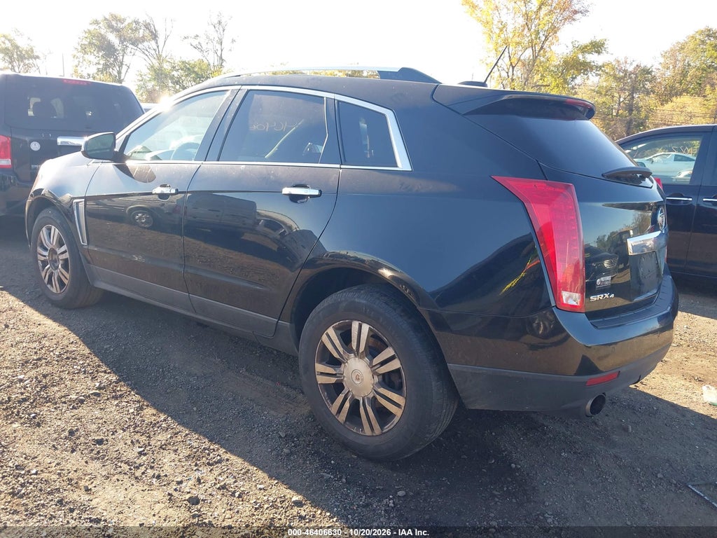2016 Cadillac SRX Luxury Collection photo 3