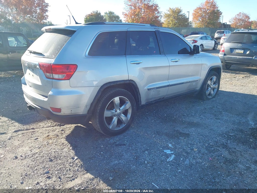 2011 Jeep Grand Cherokee Overland photo 4
