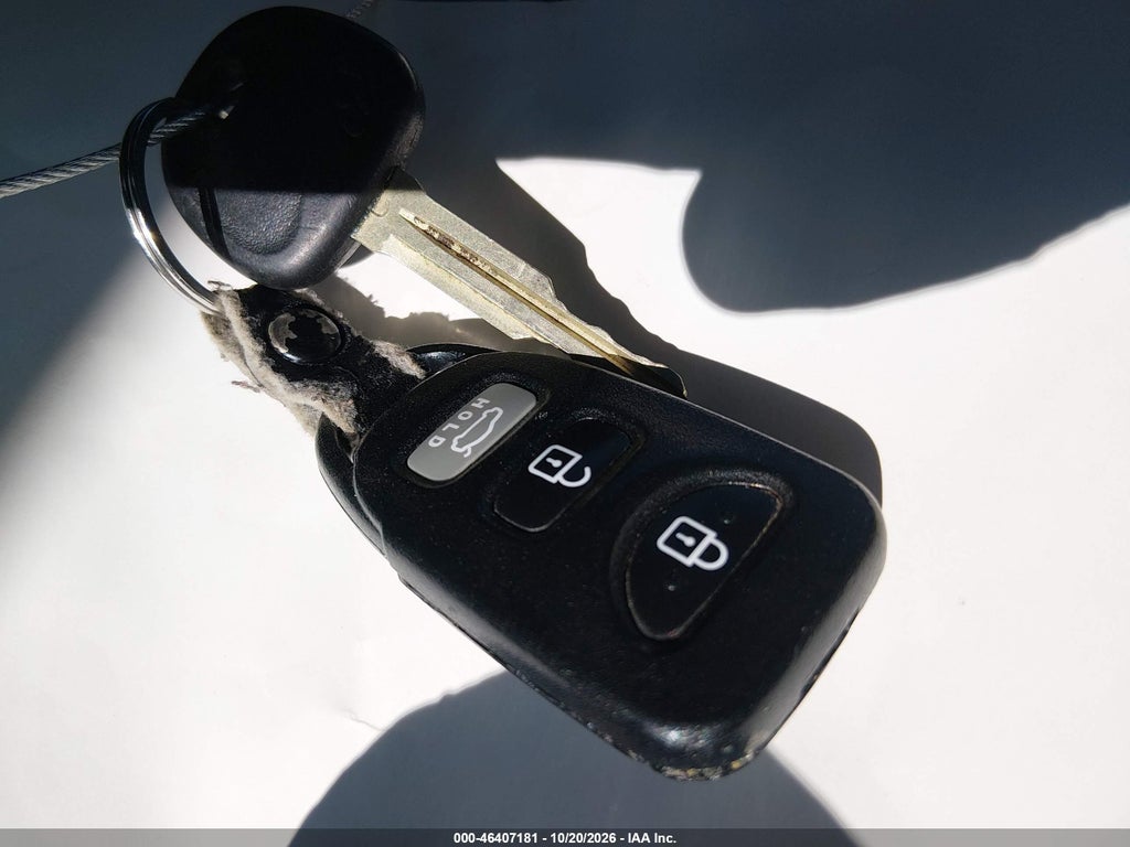 2013 Hyundai Elantra GLS photo 11