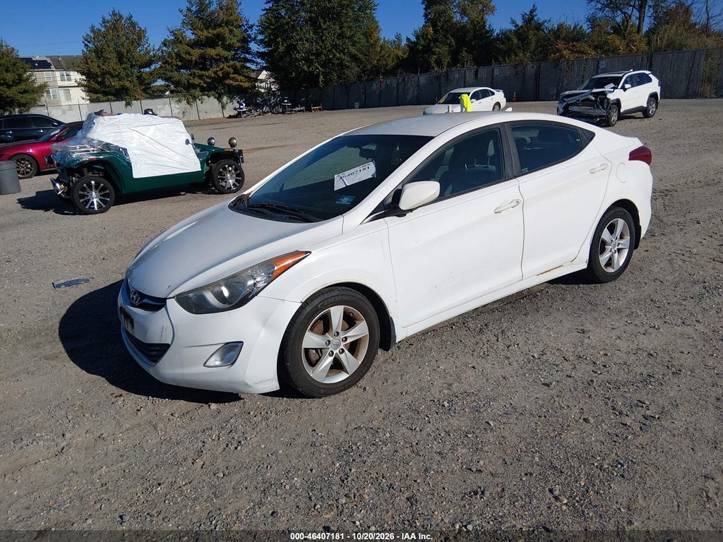 2013 Hyundai Elantra GLS photo 2