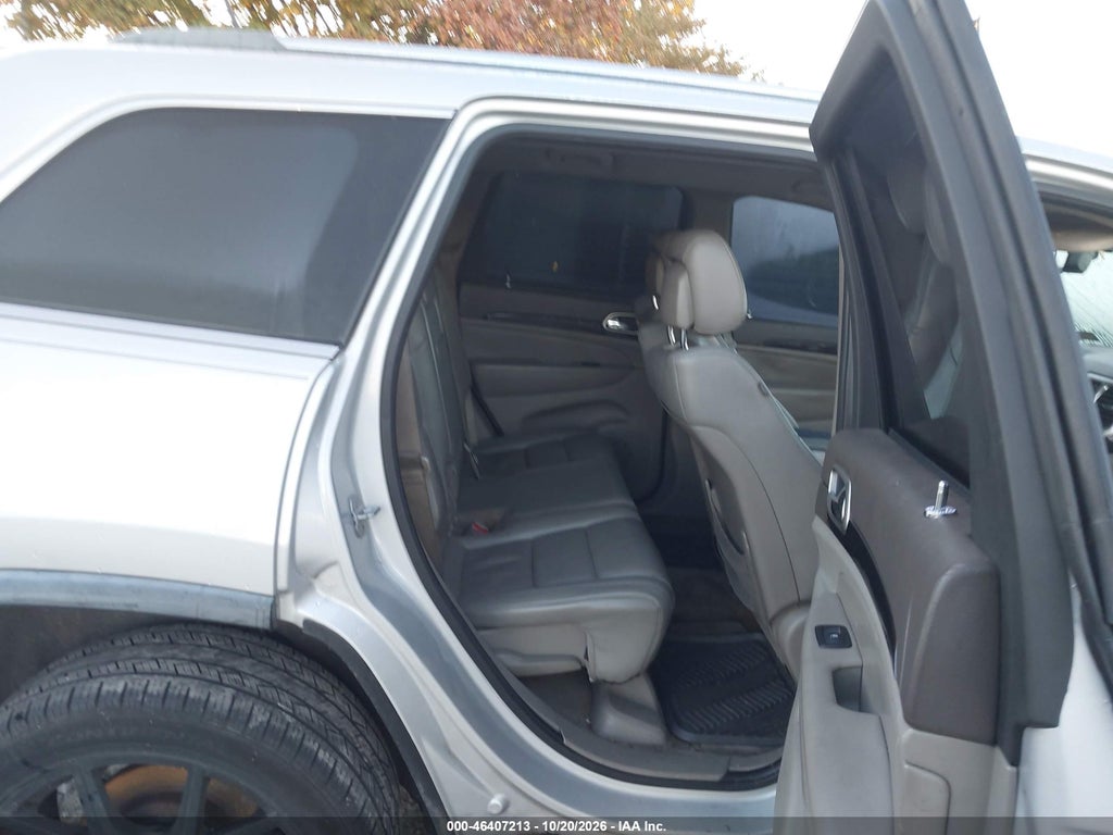 2011 Jeep Grand Cherokee Laredo photo 8