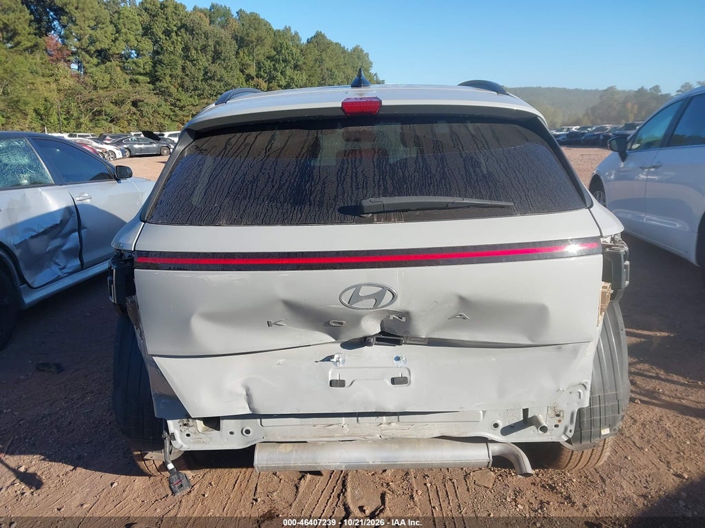 2025 Hyundai Kona SEL photo 6