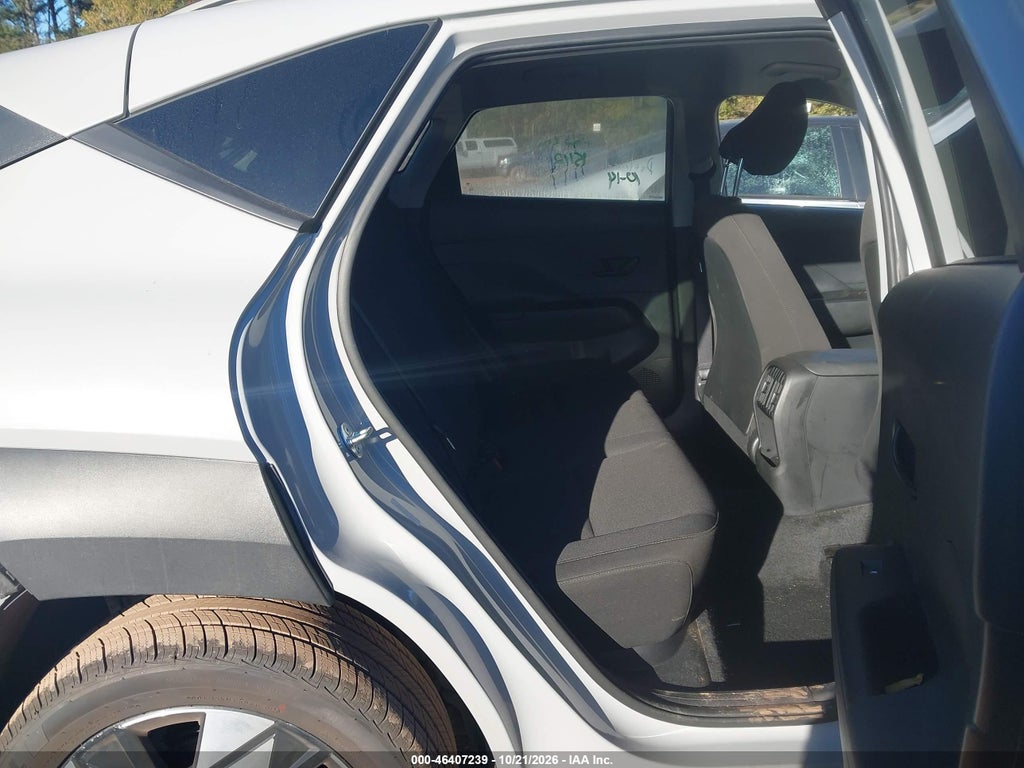 2025 Hyundai Kona SEL photo 8