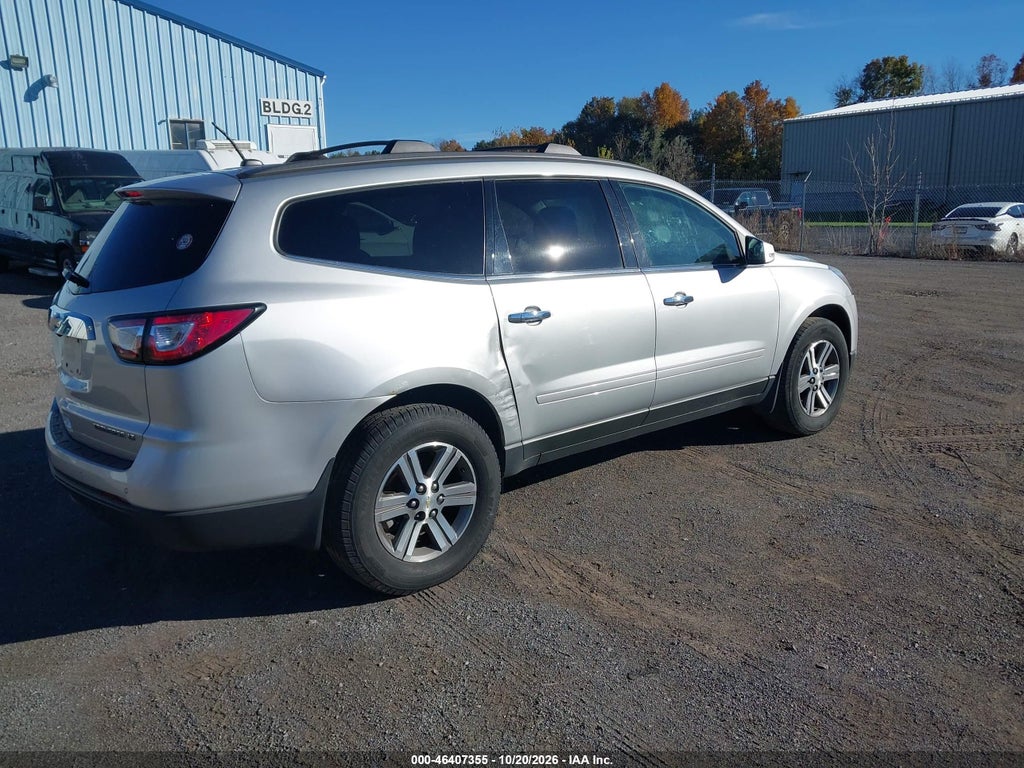 2015 Chevrolet Traverse 2LT photo 4