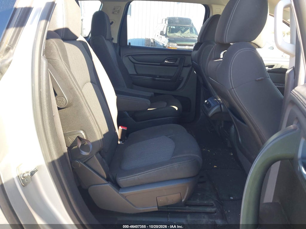 2015 Chevrolet Traverse 2LT photo 8