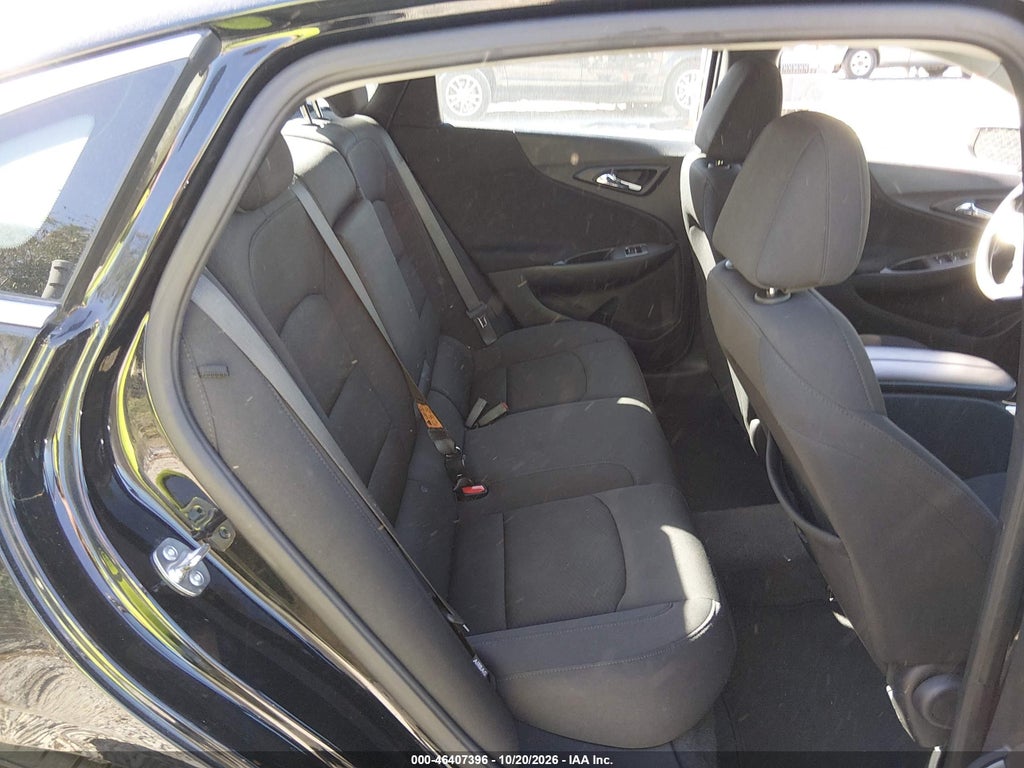 2025 Chevrolet Malibu FWD 1LT photo 8