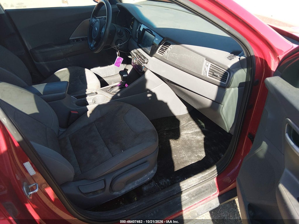 2017 Kia Niro FE photo 5