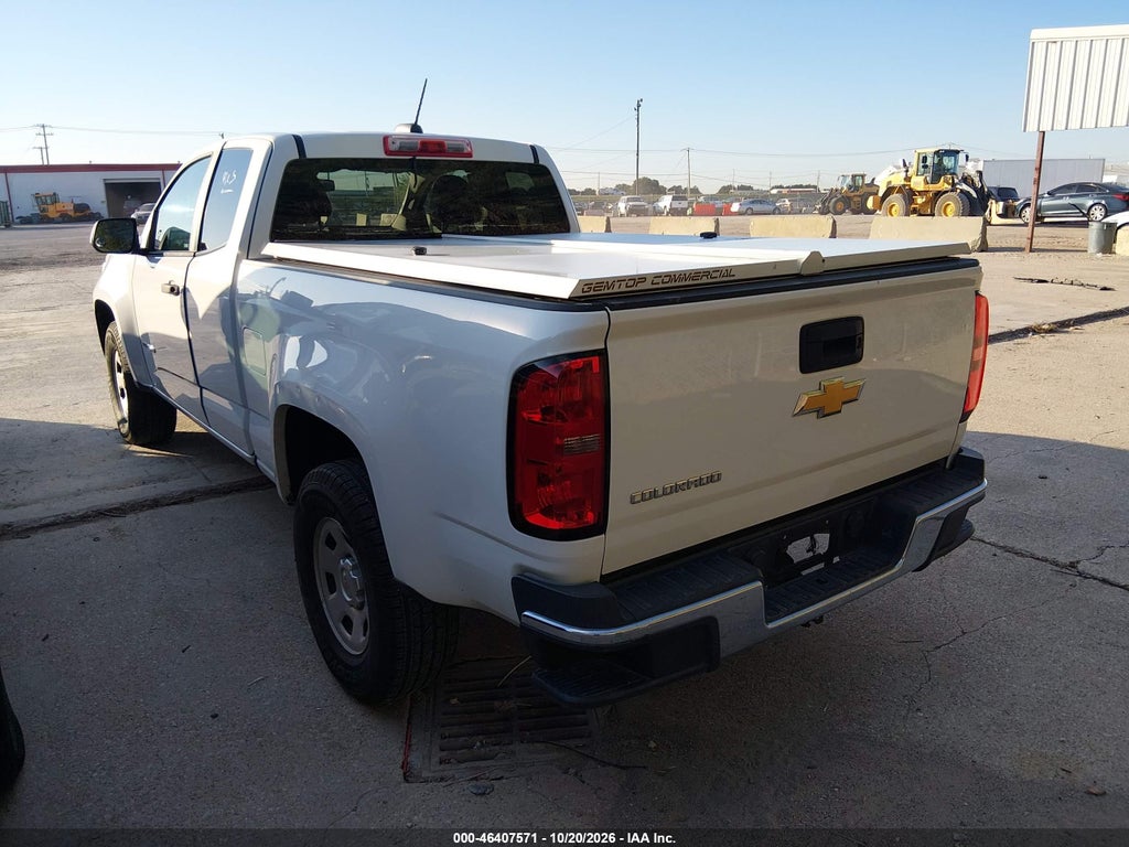 2016 Chevrolet Colorado WT photo 3