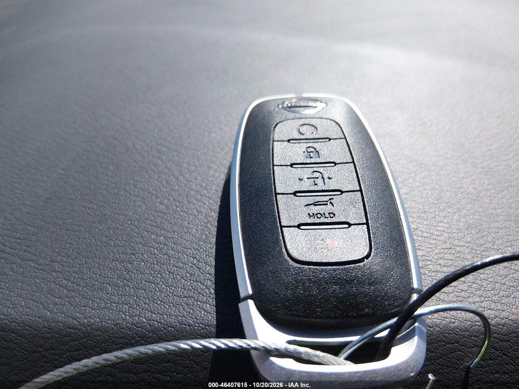 2026 Nissan Pathfinder SL photo 11