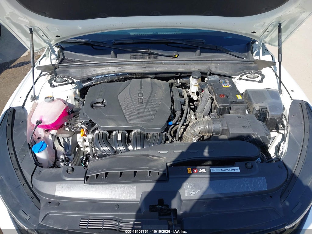 2025 Kia K5 GT-Line photo 10