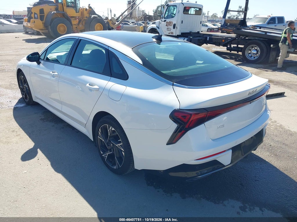 2025 Kia K5 GT-Line photo 3