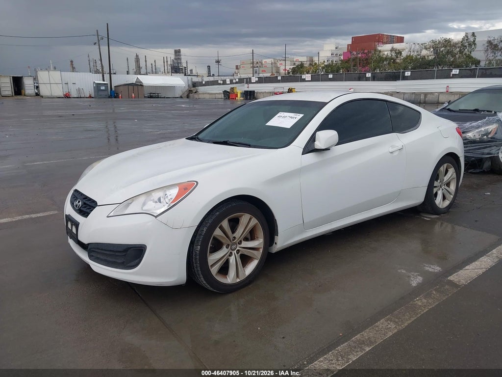 2011 Hyundai Genesis 2.0T photo 2