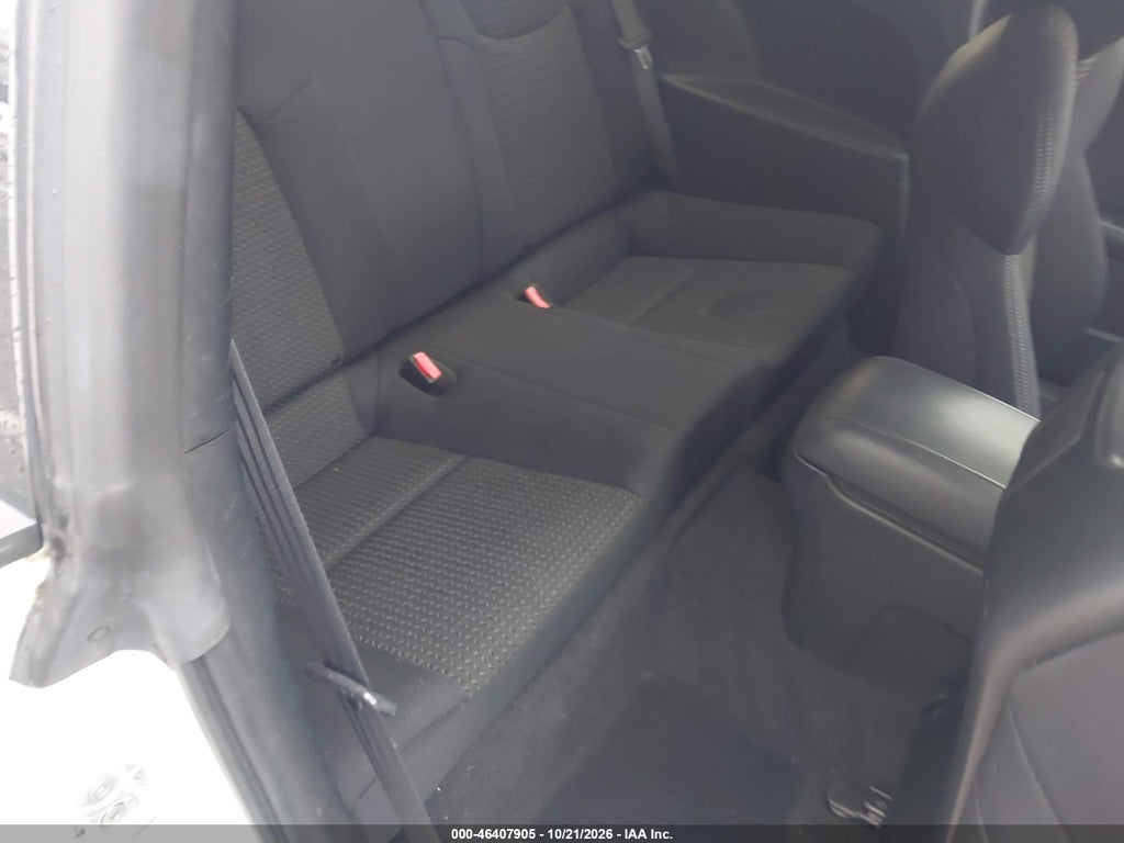2011 Hyundai Genesis 2.0T photo 8