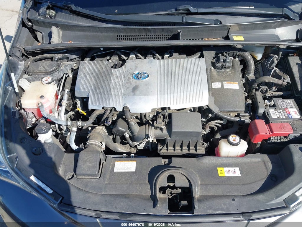 2017 Toyota Prius Three photo 10