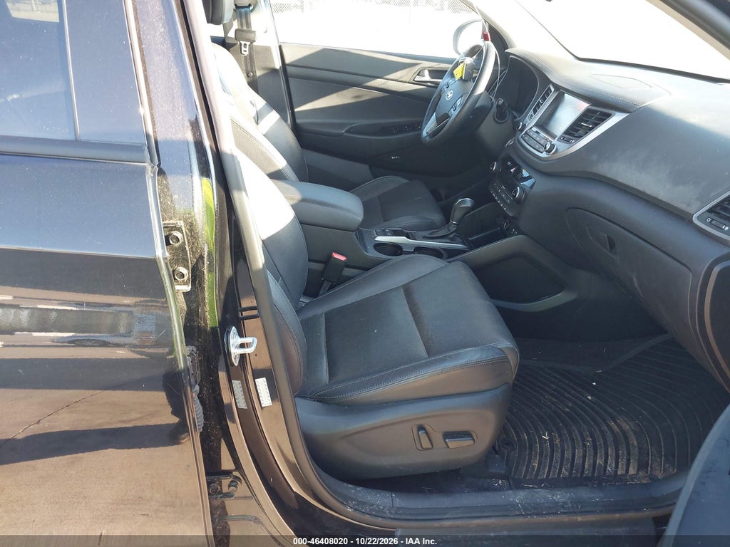 2017 Hyundai Tucson SE Plus photo 5
