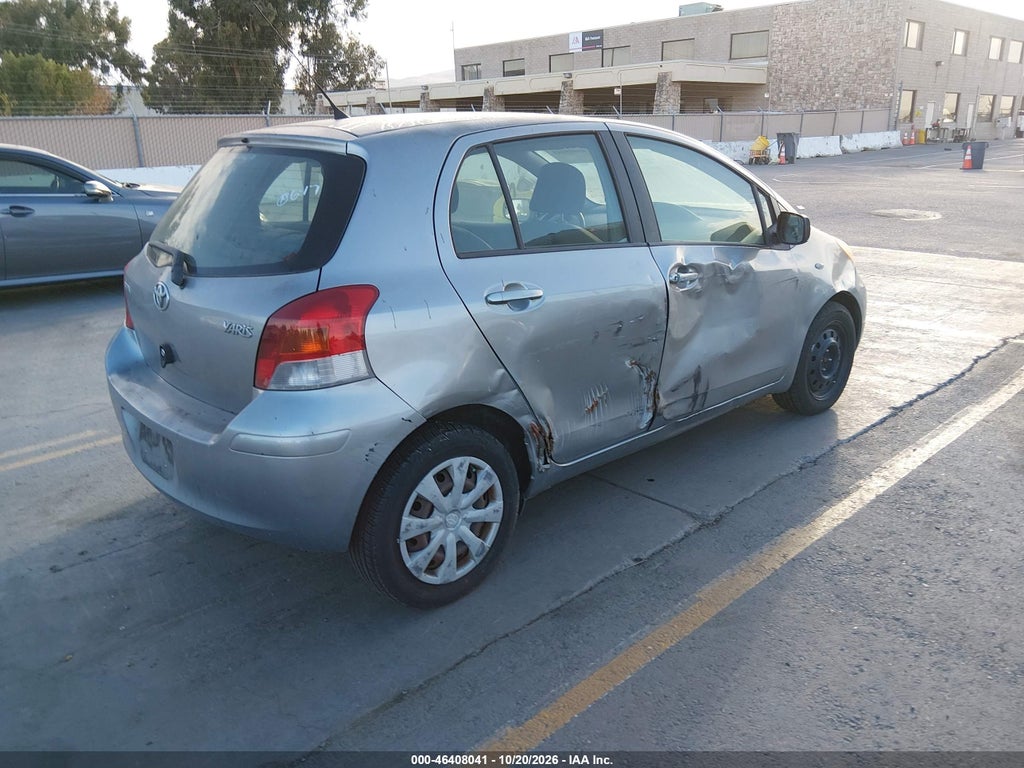 2010 Toyota Yaris photo 4