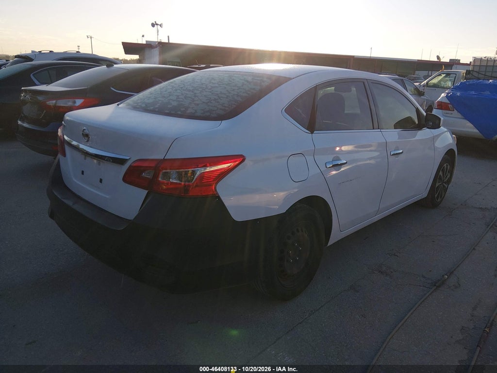 2017 Nissan Sentra S photo 4