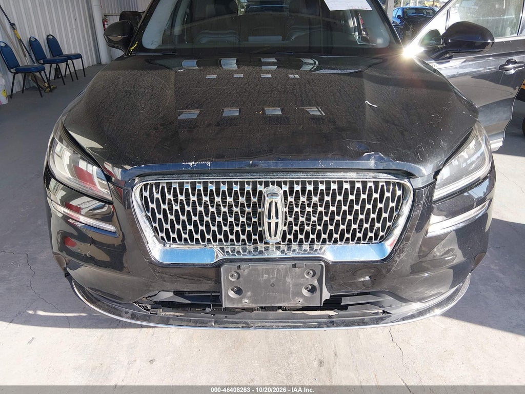 2021 Lincoln Corsair Standard photo 6