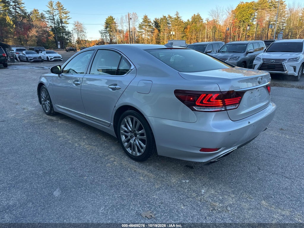 2015 Lexus LS 460 photo 3