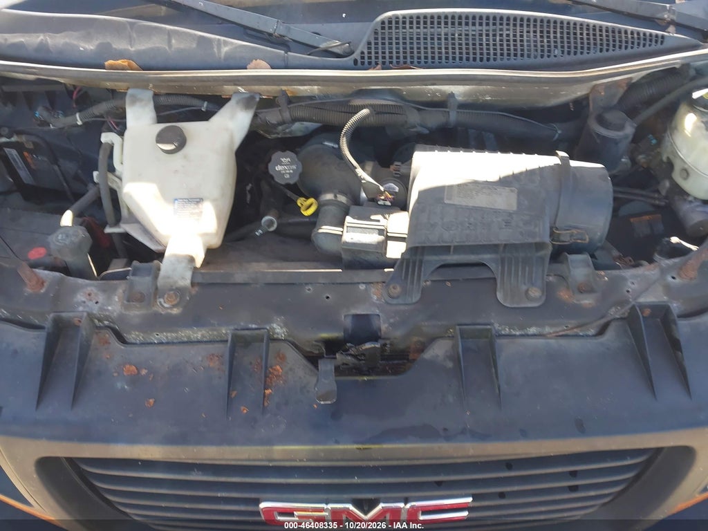 2014 GMC Savana 2500 Work Van photo 10