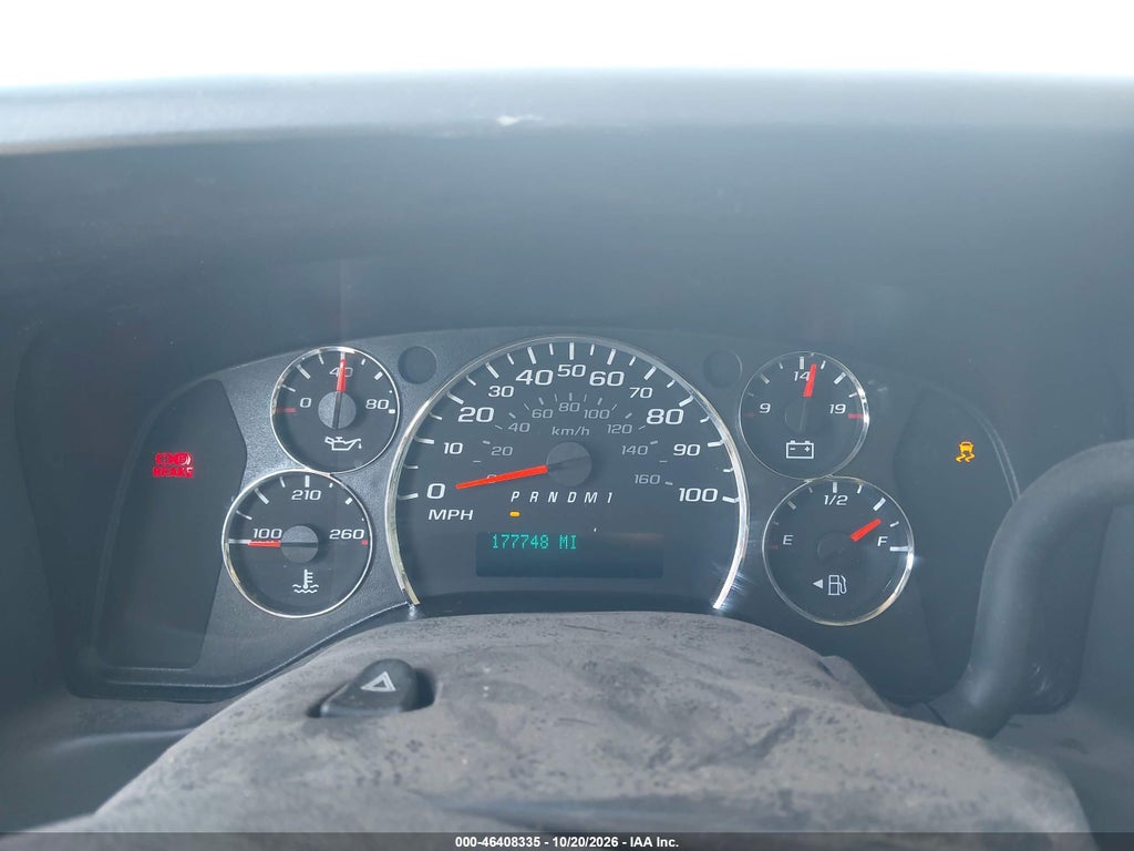 2014 GMC Savana 2500 Work Van photo 7