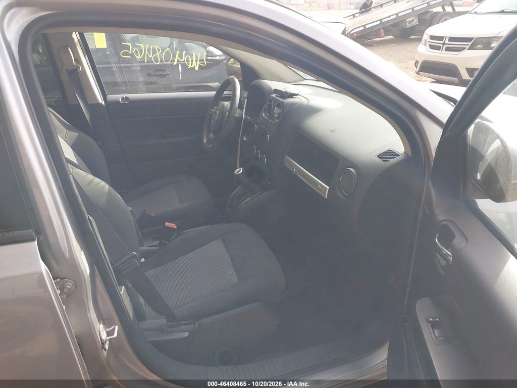 2016 Jeep Compass Sport photo 5