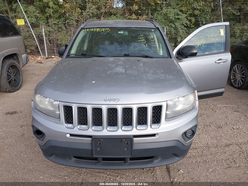 2016 Jeep Compass Sport photo 6