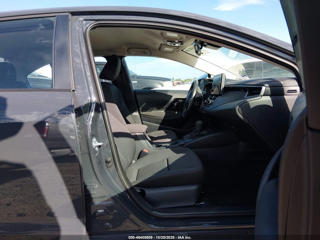 2026 Toyota Corolla LE photo 5