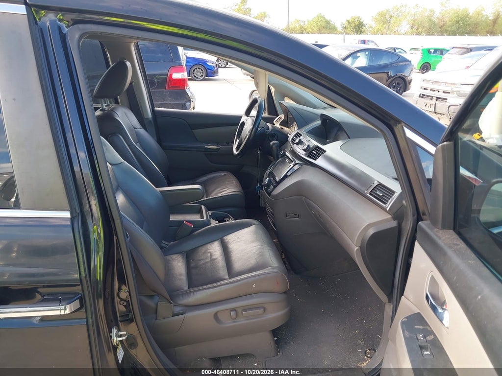 2014 Honda Odyssey EX-L photo 5