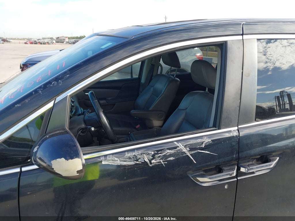 2014 Honda Odyssey EX-L photo 6