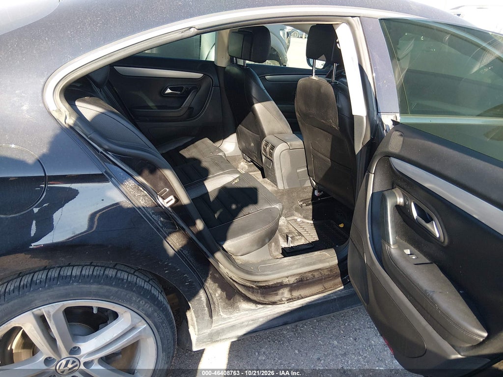 2014 Volkswagen CC 2.0T R-Line photo 8