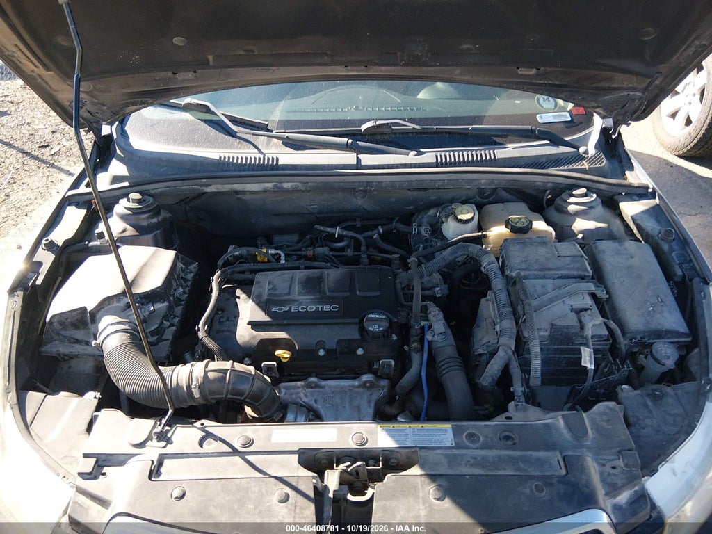 2015 Chevrolet Cruze 2LT Auto photo 10