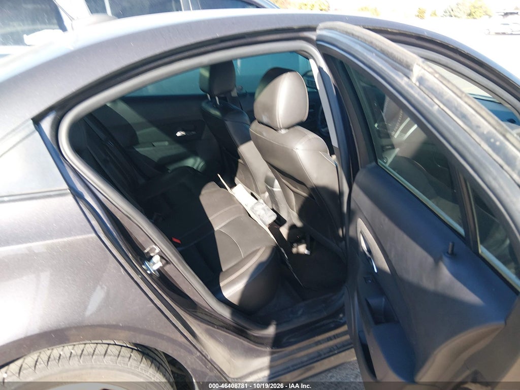 2015 Chevrolet Cruze 2LT Auto photo 8
