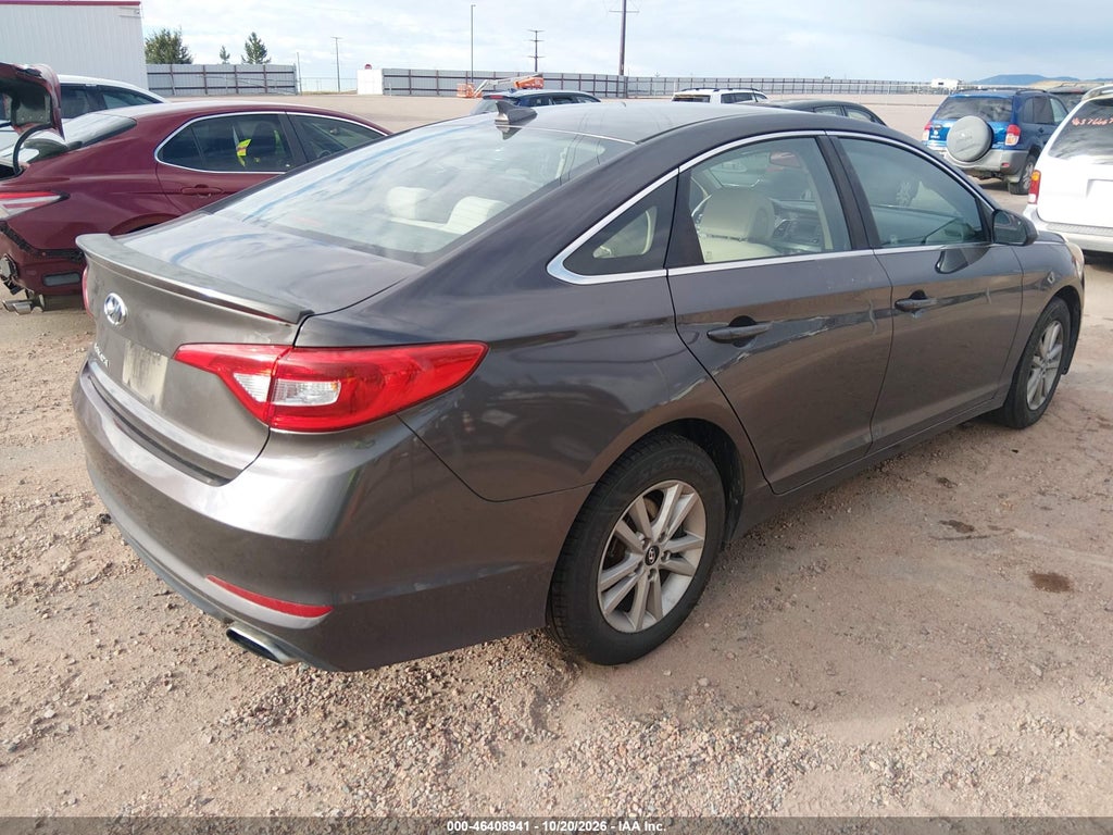 2015 Hyundai Sonata SE photo 4
