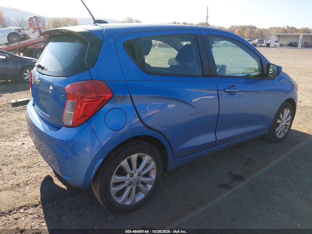 2017 Chevrolet Spark 1LT CVT photo 4