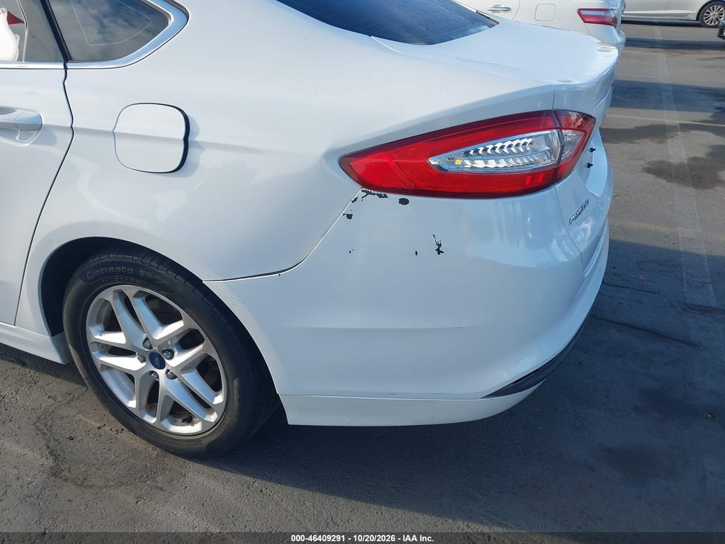 2016 Ford Fusion SE photo 6