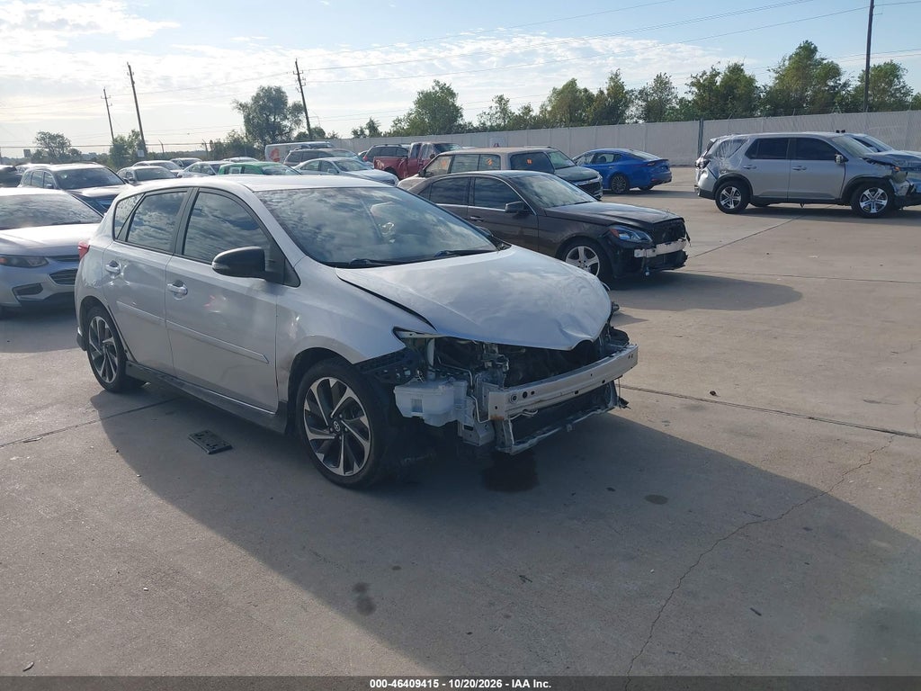 2016 Scion IM photo 1