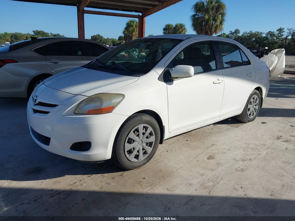 2007 Toyota Yaris photo 2