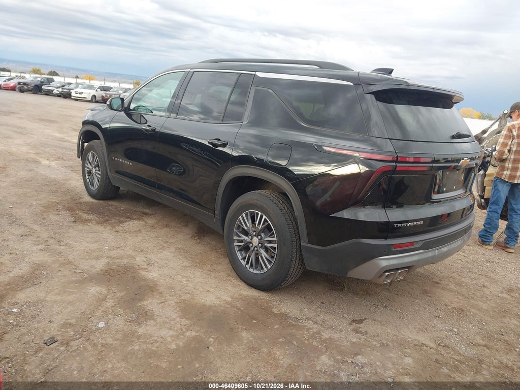 2026 Chevrolet Traverse FWD LT photo 3