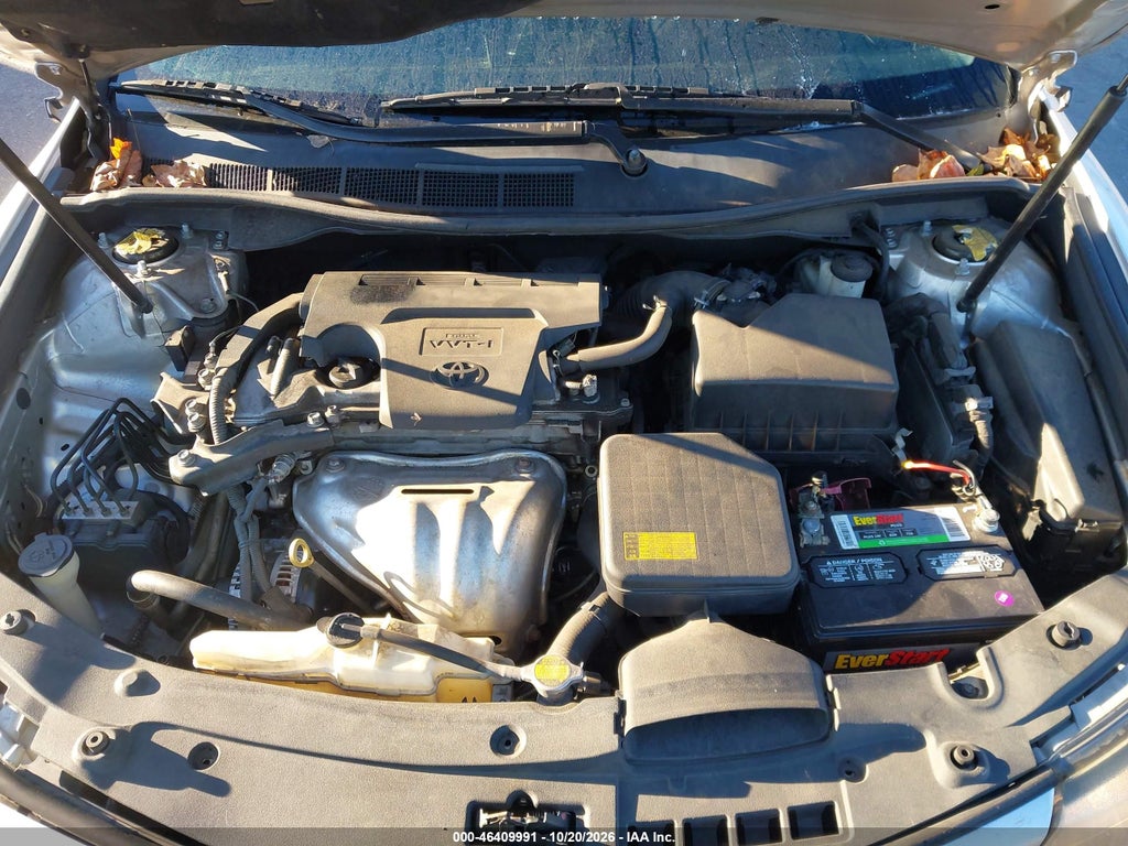2014 Toyota Camry SE photo 10