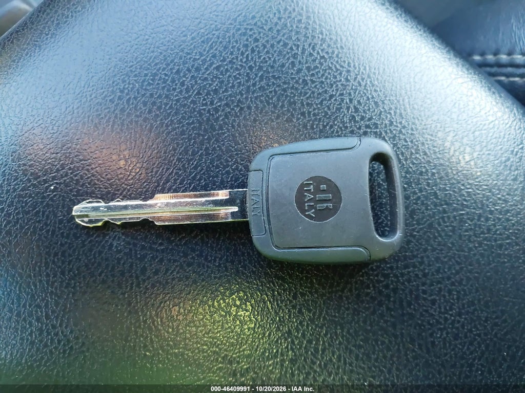 2014 Toyota Camry SE photo 11