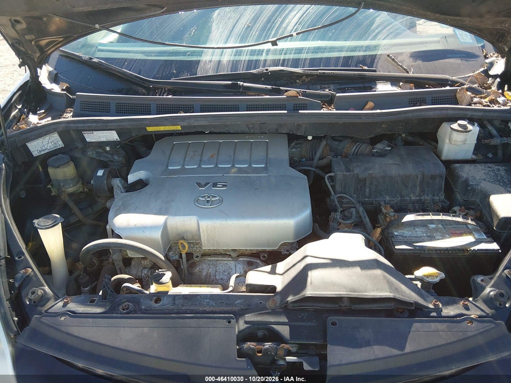 2009 Toyota Sienna LE photo 10