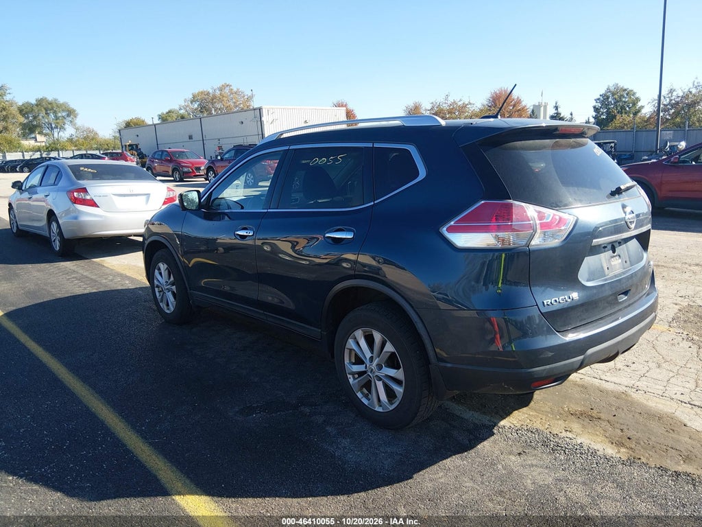 2016 Nissan Rogue SV photo 3