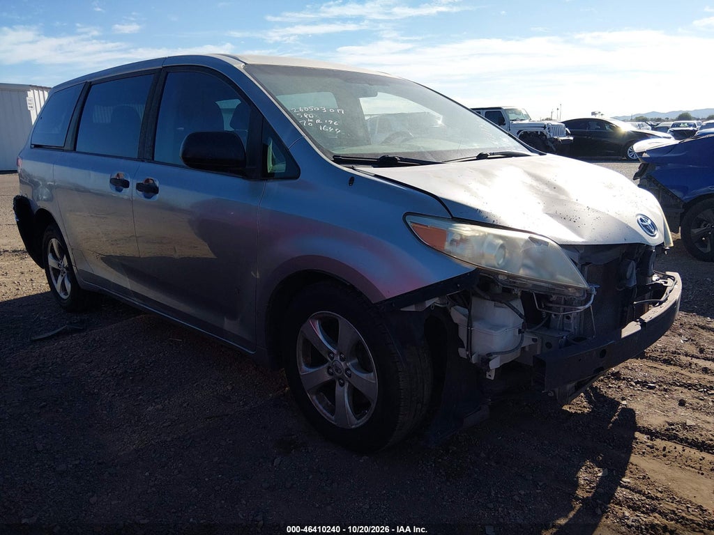 2012 Toyota Sienna Base V6 7 Passenger photo 1