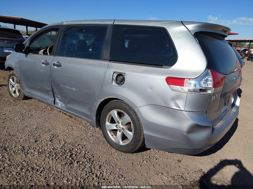 2012 Toyota Sienna Base V6 7 Passenger photo 3