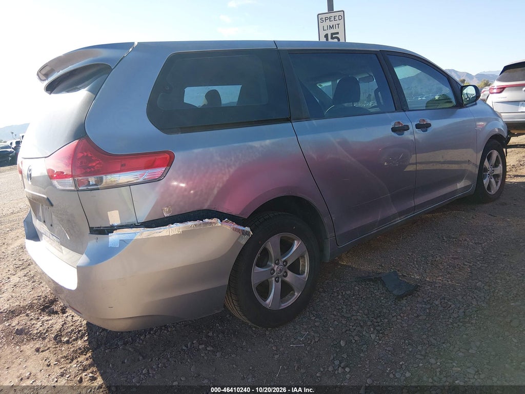 2012 Toyota Sienna Base V6 7 Passenger photo 4