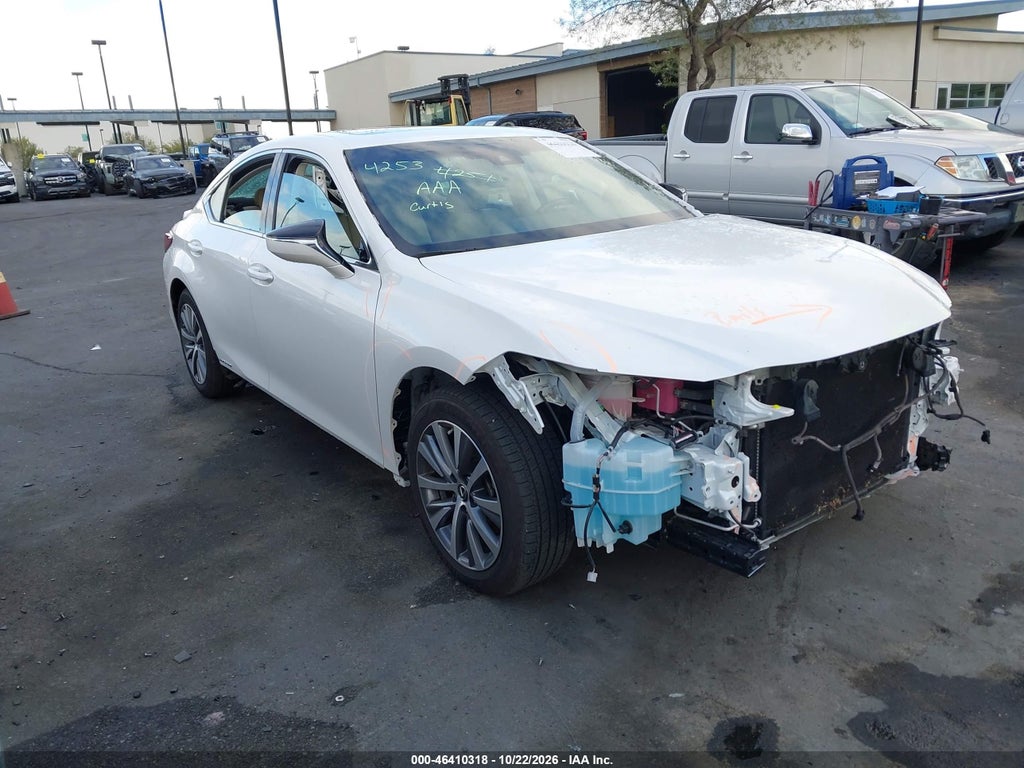 LEXUS ES 300H 2021